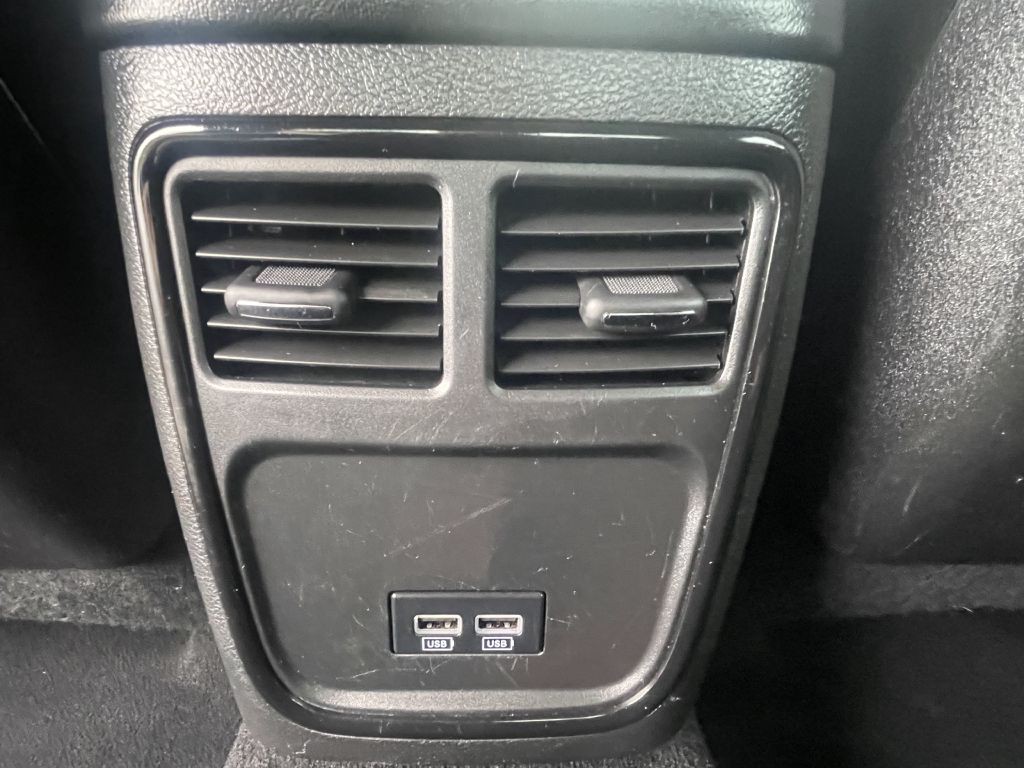 2019 Chrysler 300 Image 23