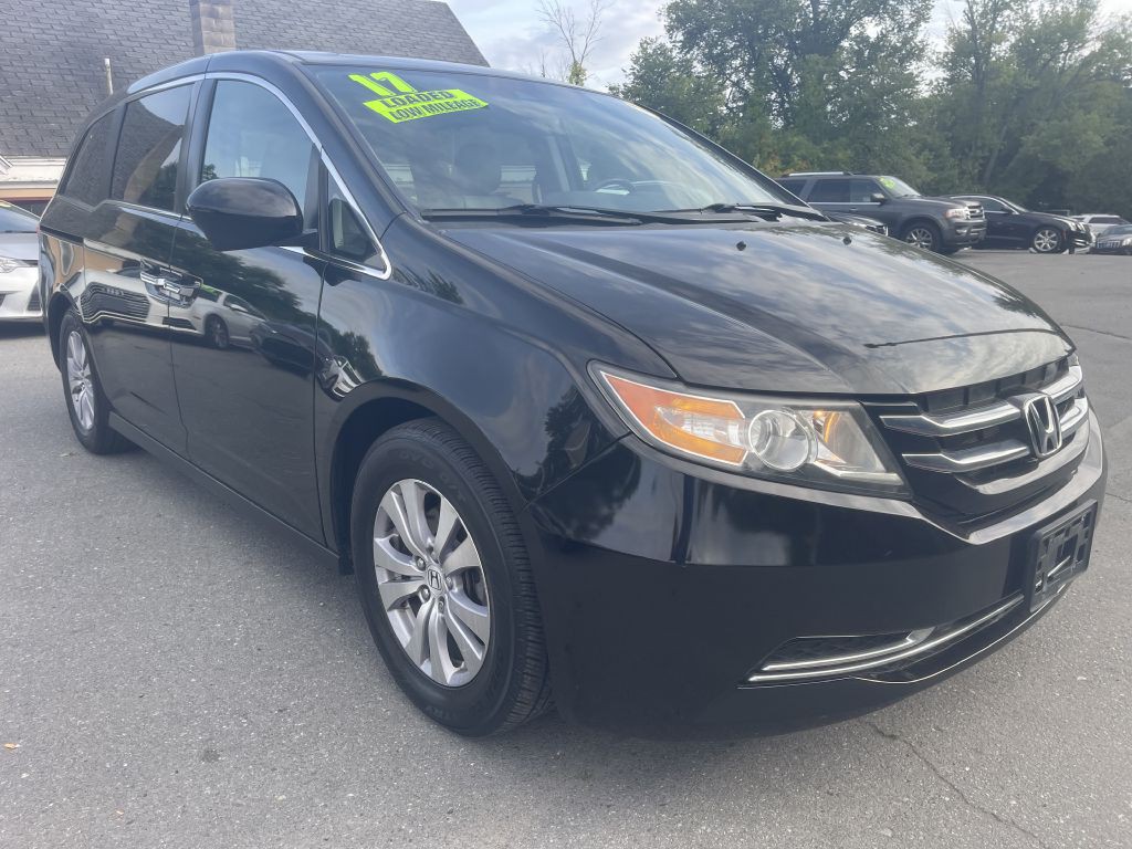 2017 Honda Odyssey Image 1