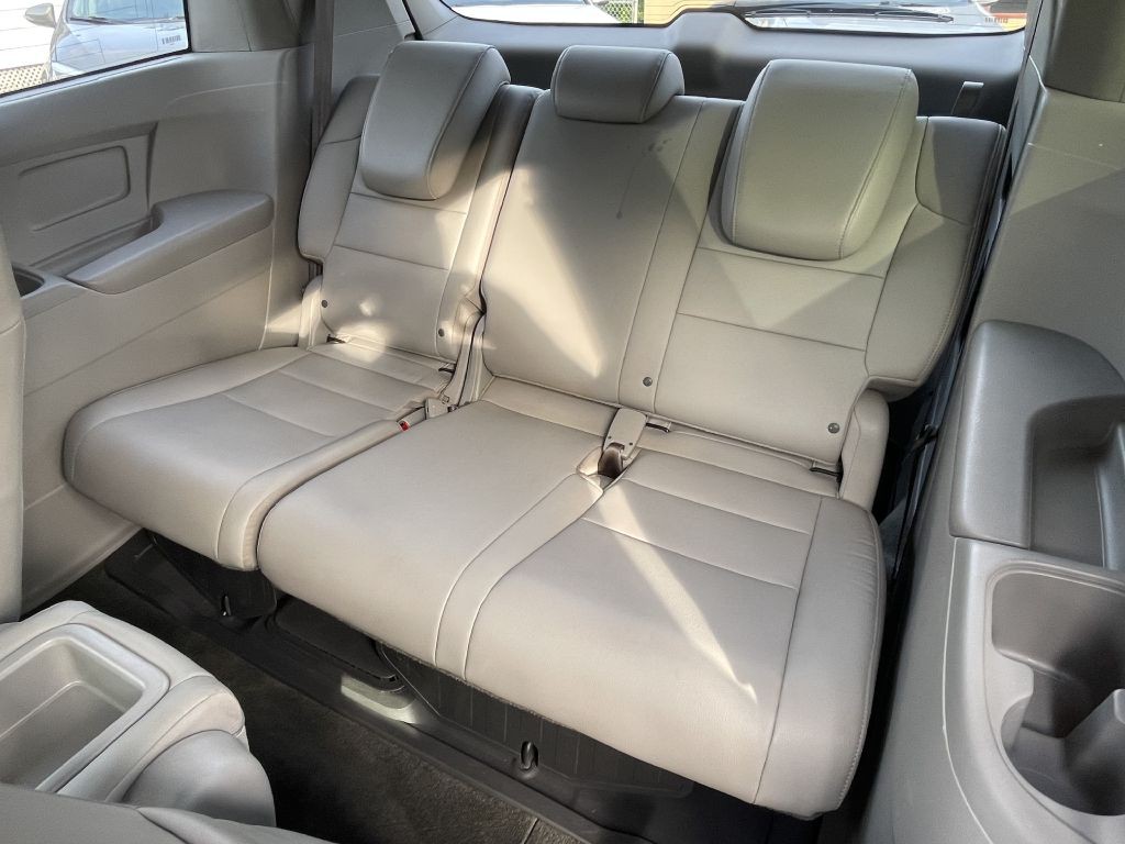 2017 Honda Odyssey Image 12