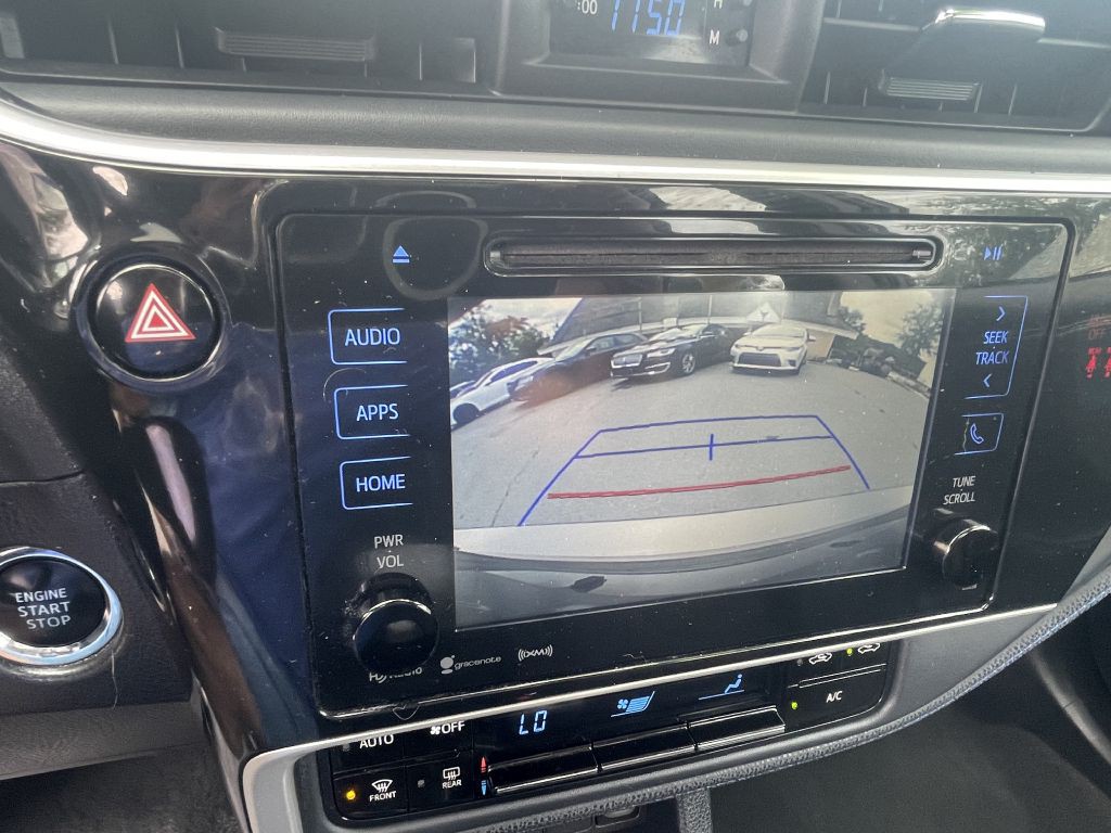 2018 Toyota Corolla Image 17