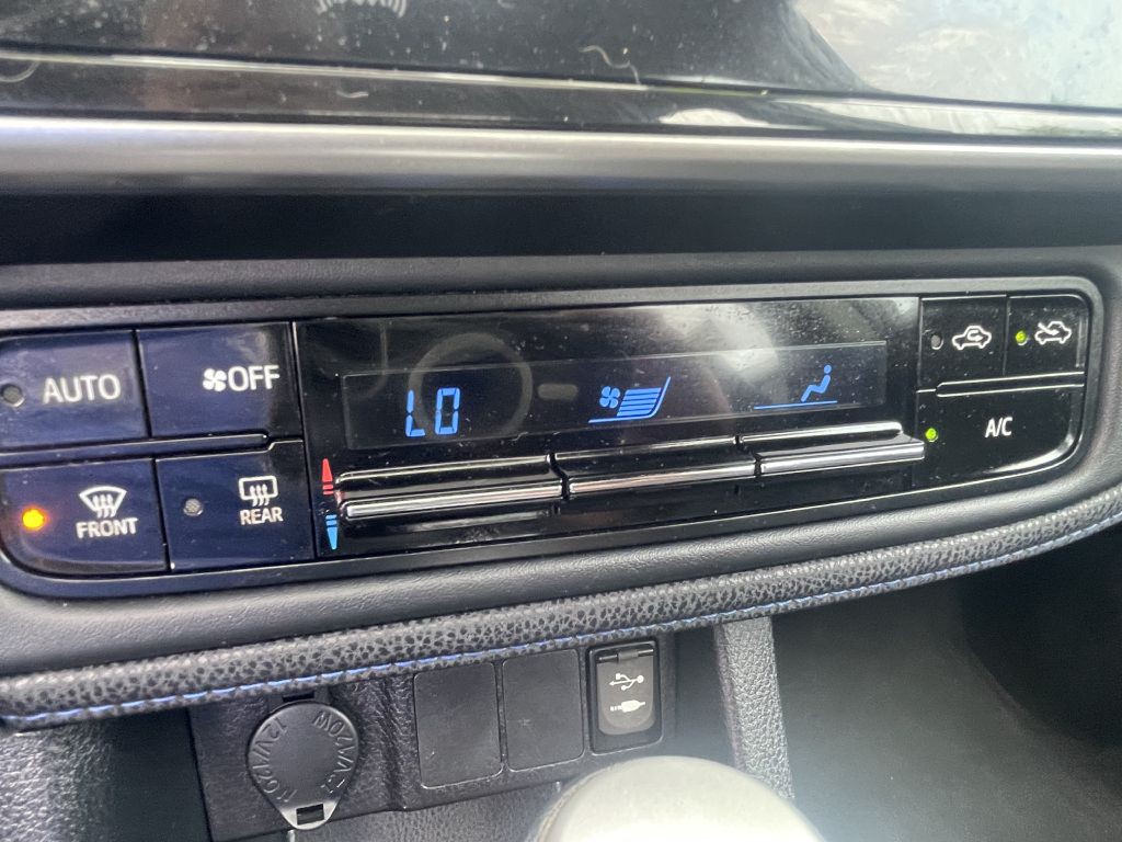 2018 Toyota Corolla Image 21