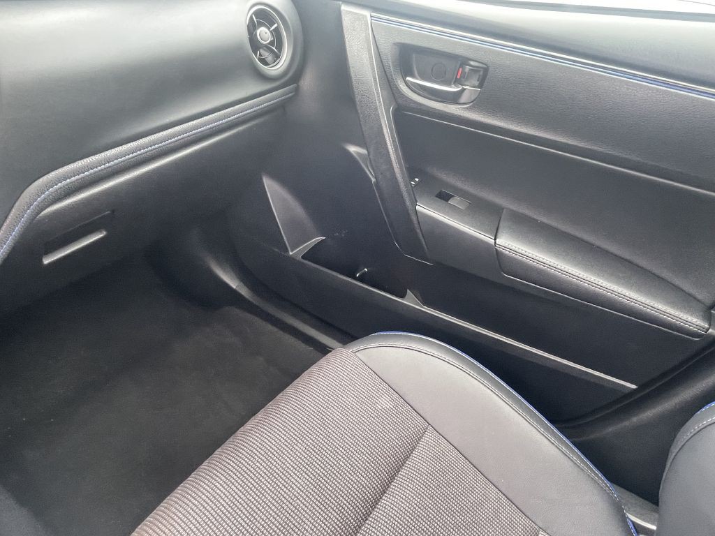2018 Toyota Corolla Image 24
