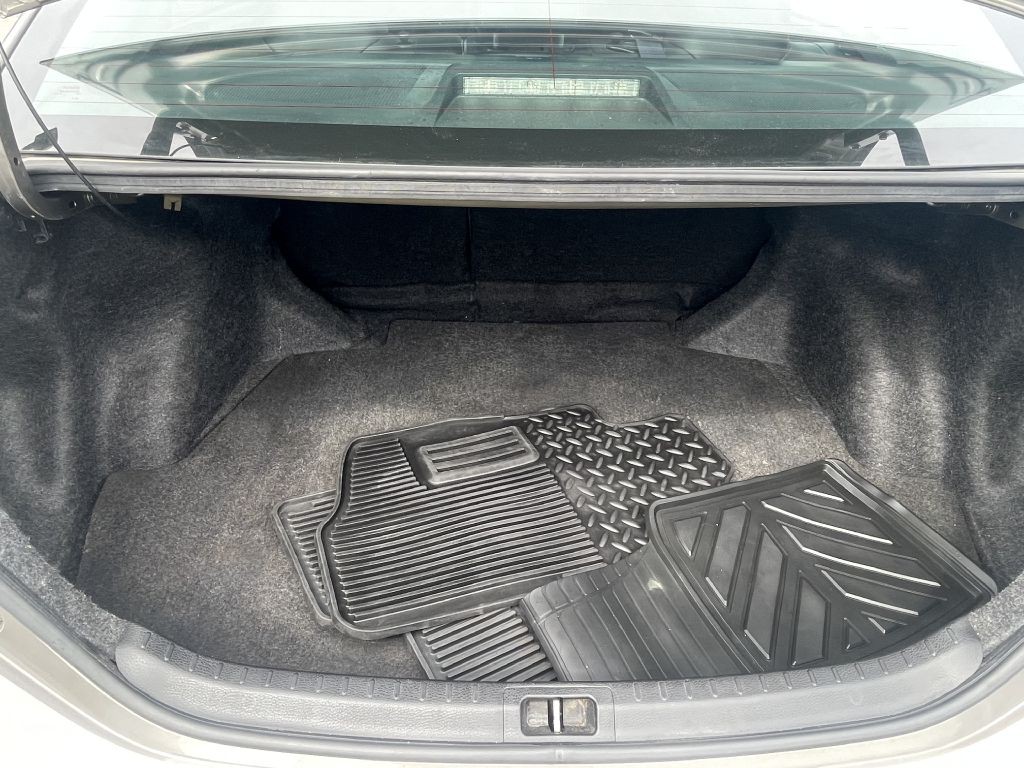 2018 Toyota Corolla Image 32
