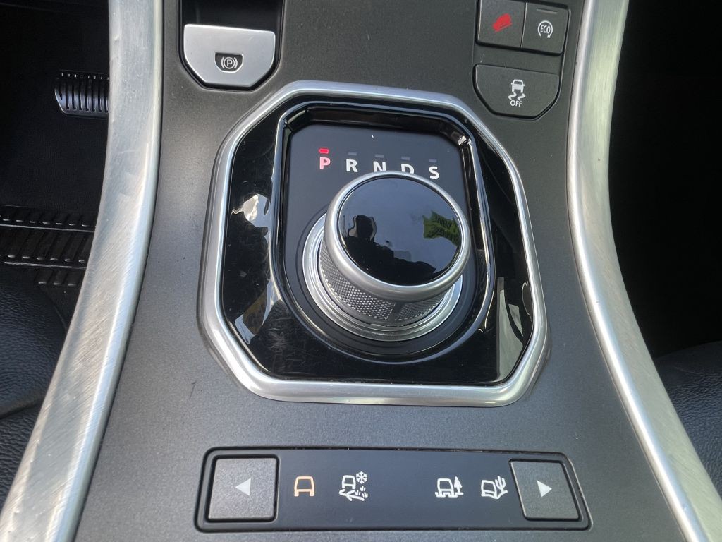2015 Land Rover Range Rover Evoque Image 16