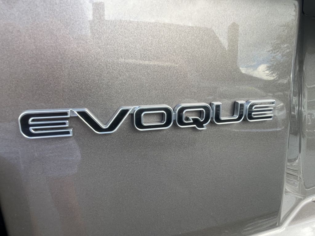 2015 Land Rover Range Rover Evoque Image 28