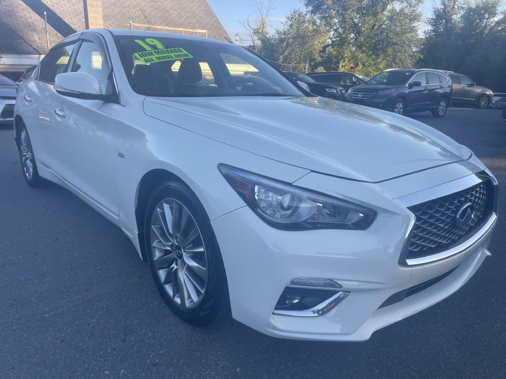 2019 INFINITI Q50 Image 1
