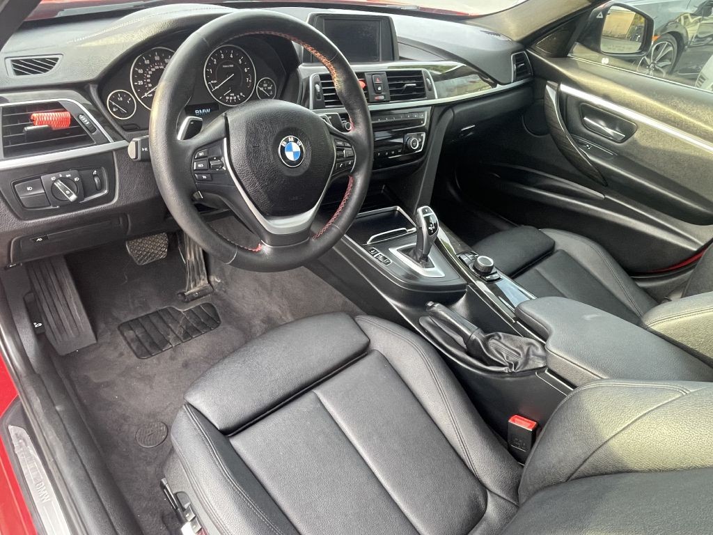 2018 BMW 3 Series Image 10