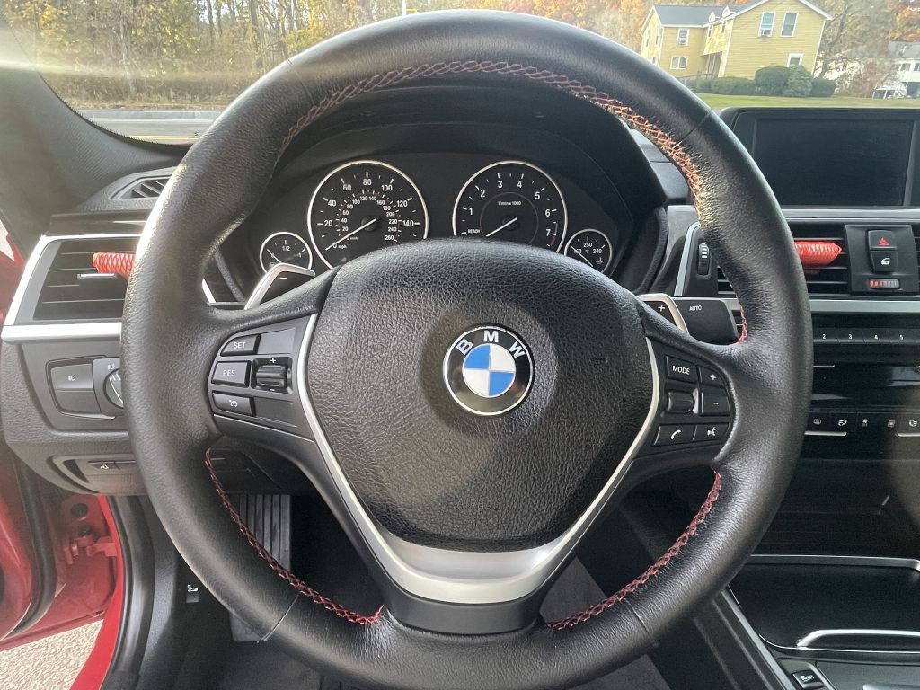 2018 BMW 3 Series Image 13