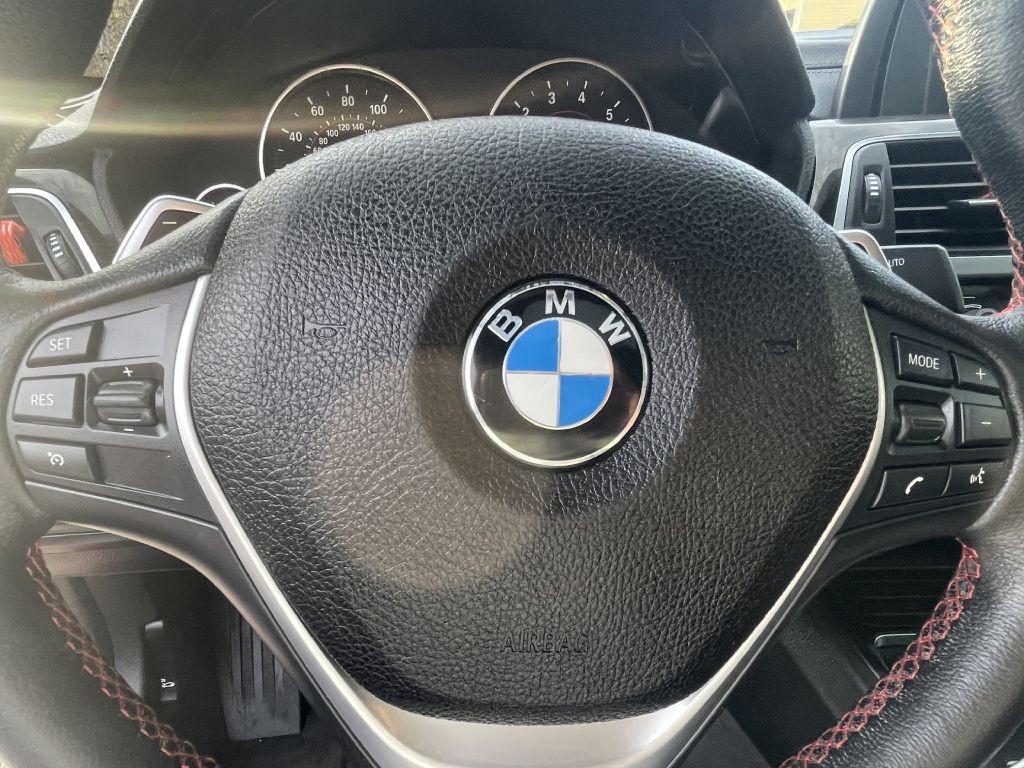 2018 BMW 3 Series Image 14