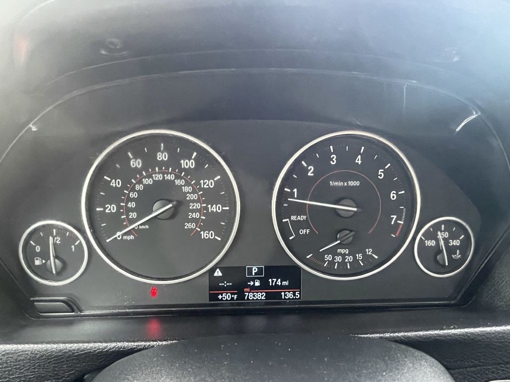 2018 BMW 3 Series Image 15