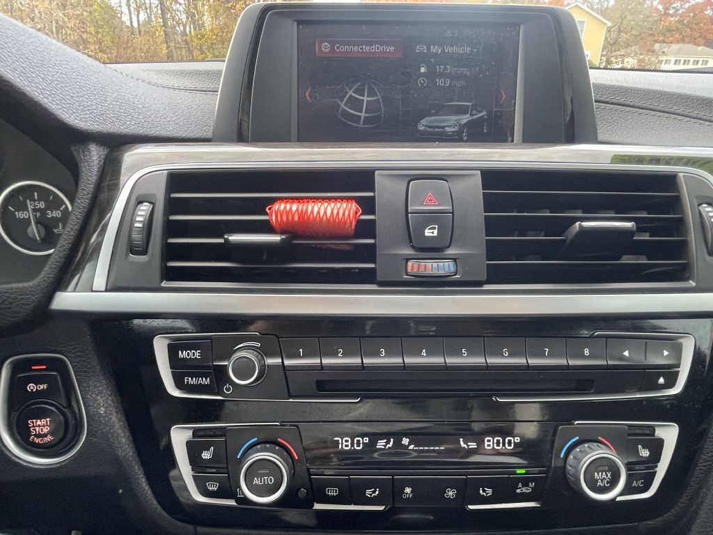 2018 BMW 3 Series Image 18