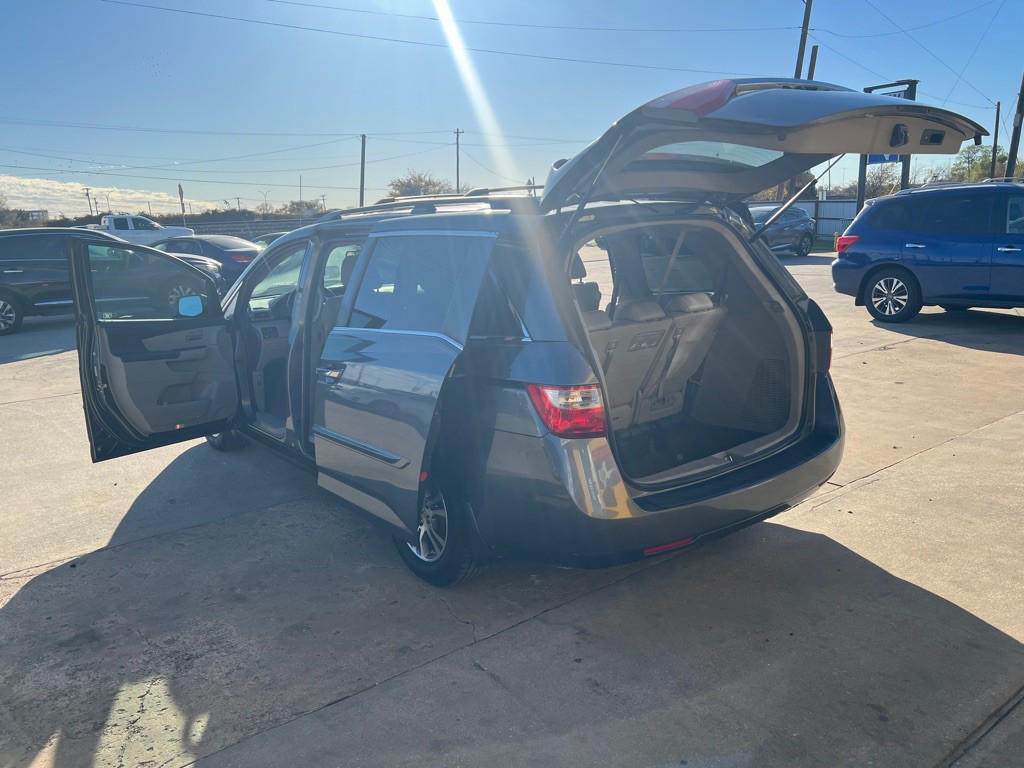 2012 Honda Odyssey Image 10