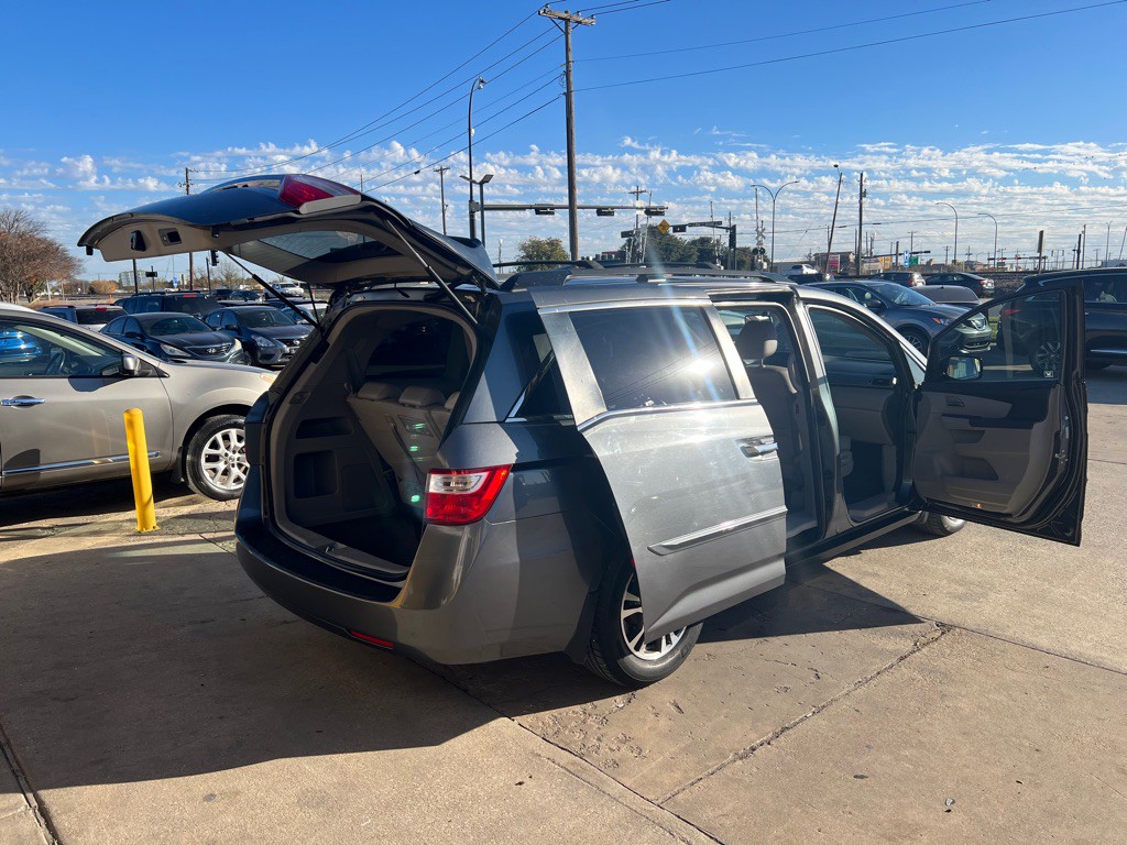 2012 Honda Odyssey Image 12