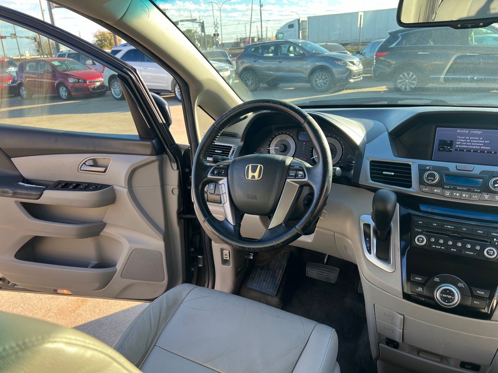2012 Honda Odyssey Image 25