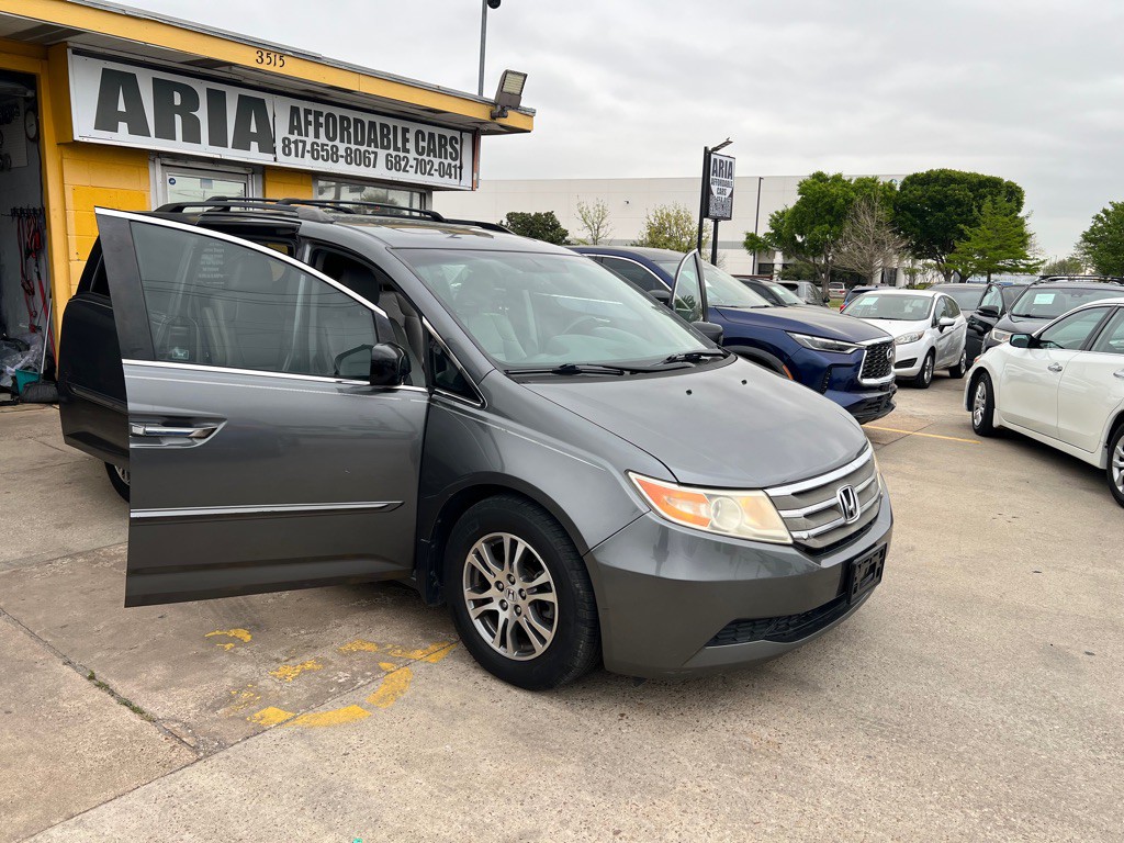 2012 Honda Odyssey Image 1