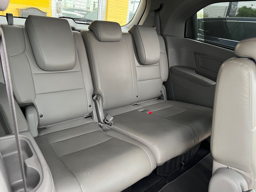 2012 Honda Odyssey Image 15