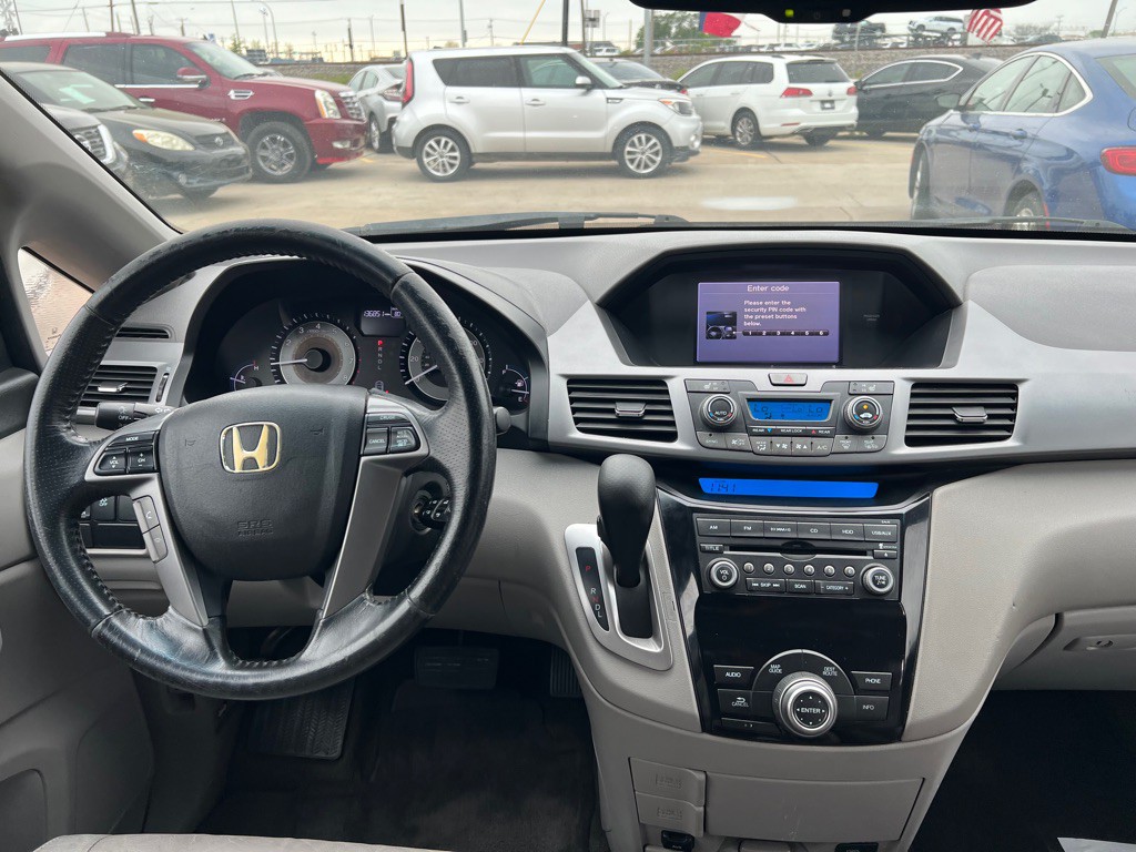 2012 Honda Odyssey Image 16