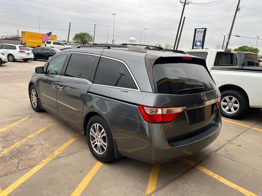 2012 Honda Odyssey Image 4