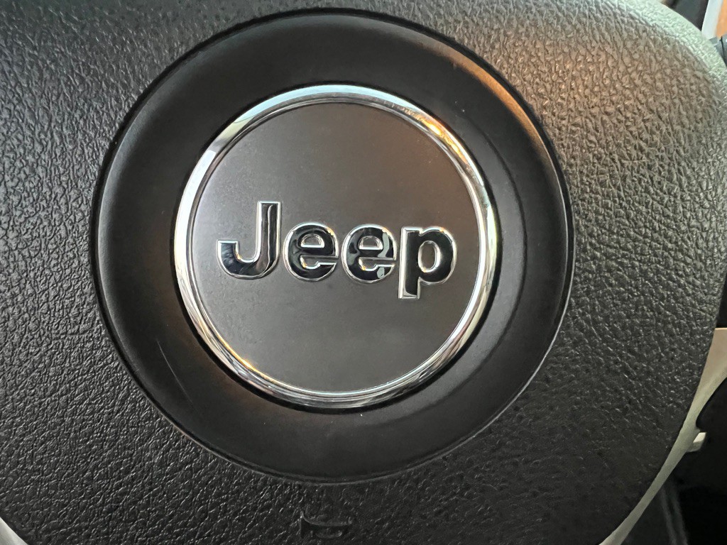 2015 Jeep Cherokee Image 24