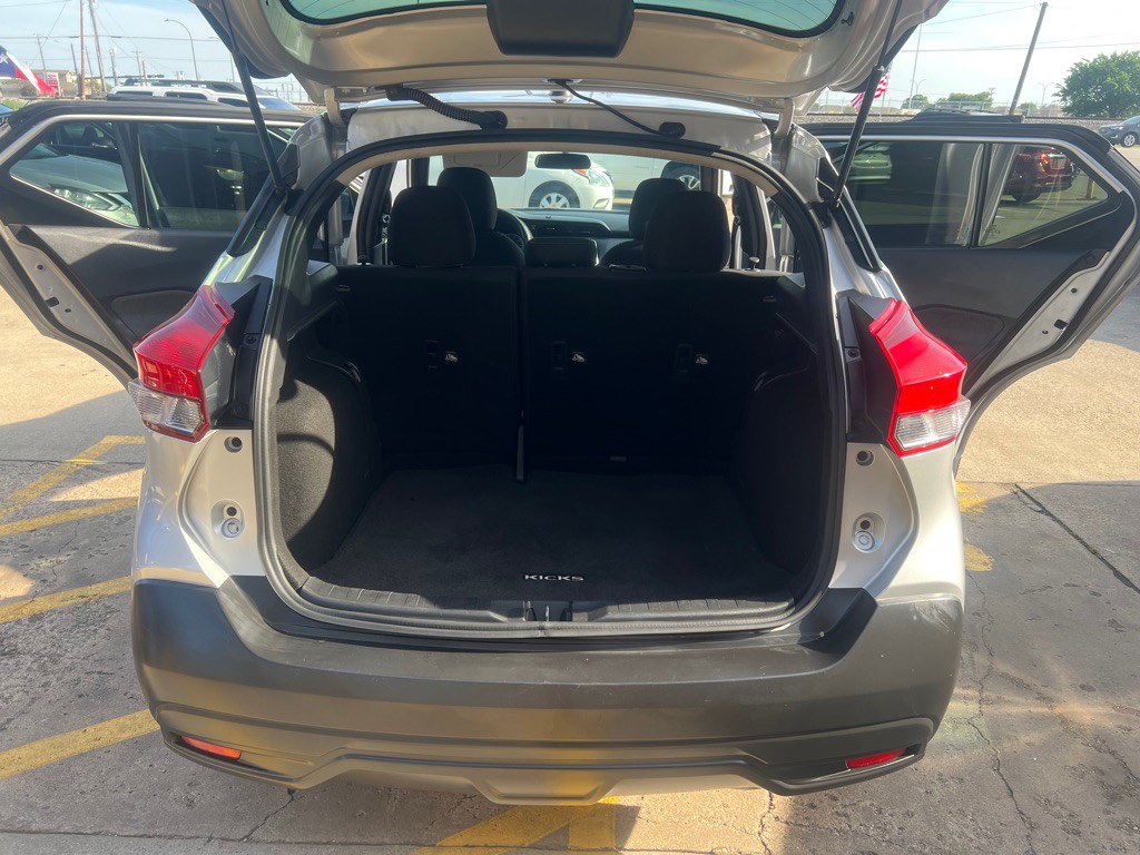2019 Nissan Kicks Image 12