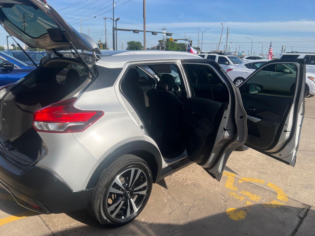 2019 Nissan Kicks Image 13