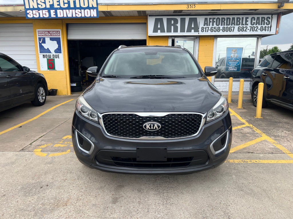 2018 Kia Sorento Image 2