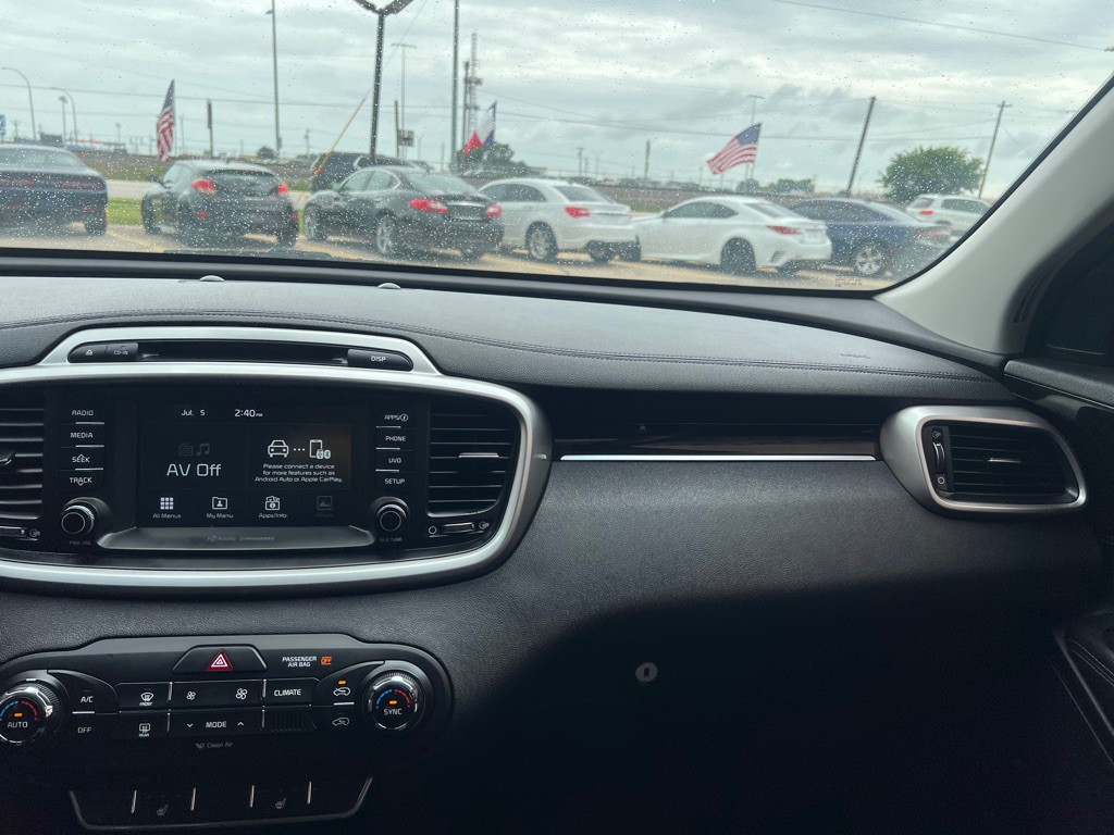 2018 Kia Sorento Image 24