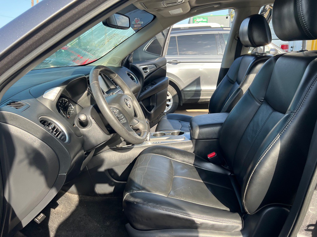 2017 Nissan Pathfinder Image 19
