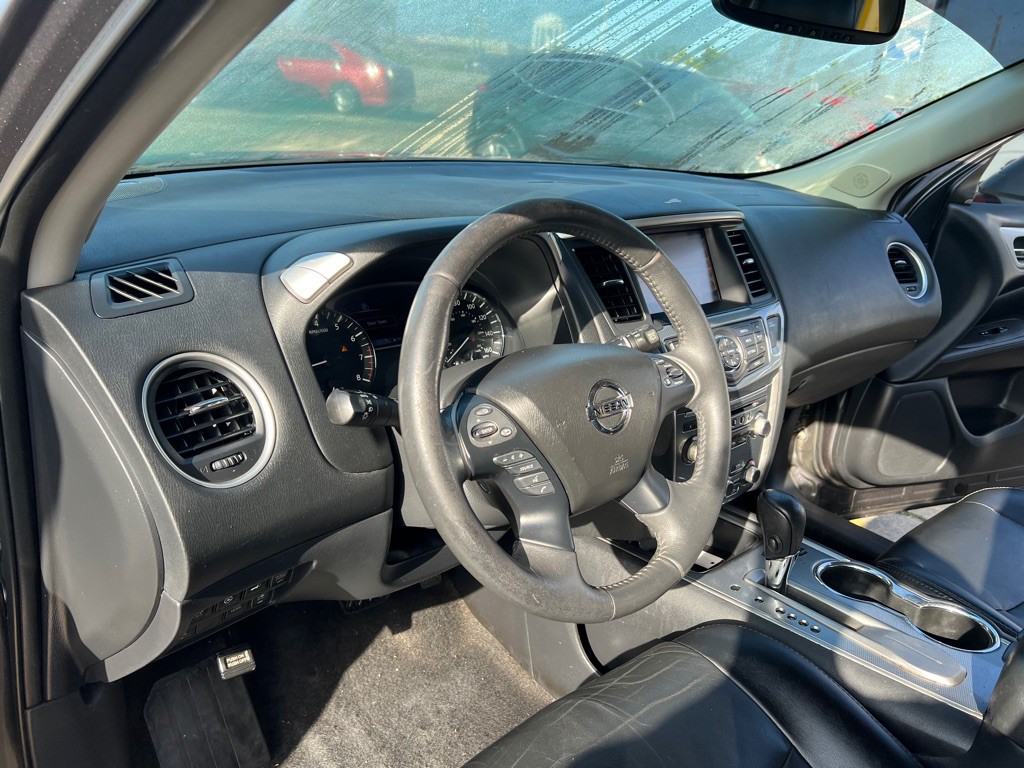 2017 Nissan Pathfinder Image 20