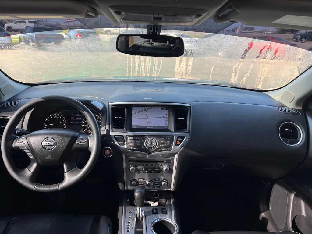 2017 Nissan Pathfinder Image 22