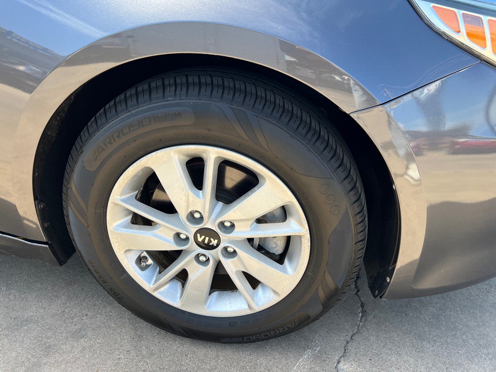 2018 Kia Optima Image 25