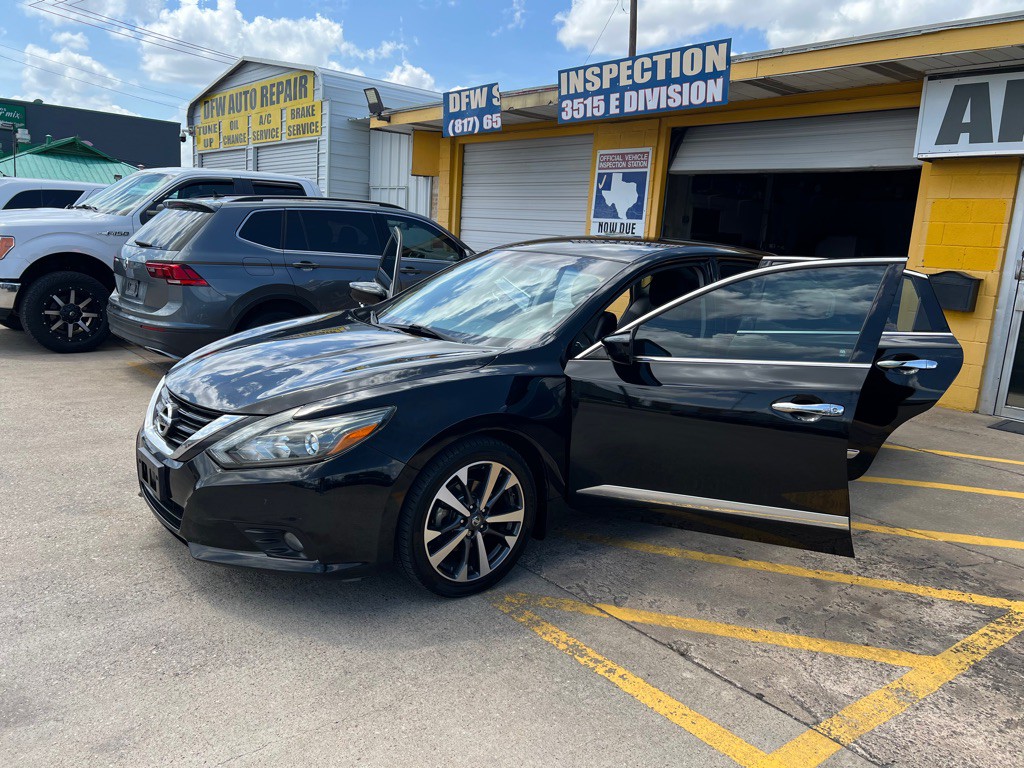 2017 Nissan Altima Image 9
