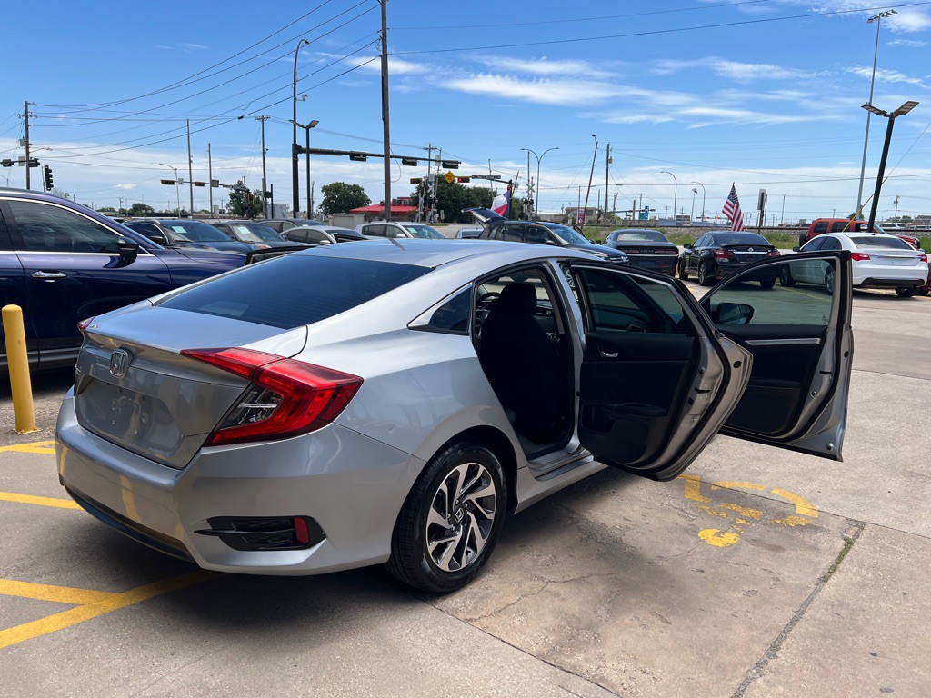 2016 Honda Civic Image 12