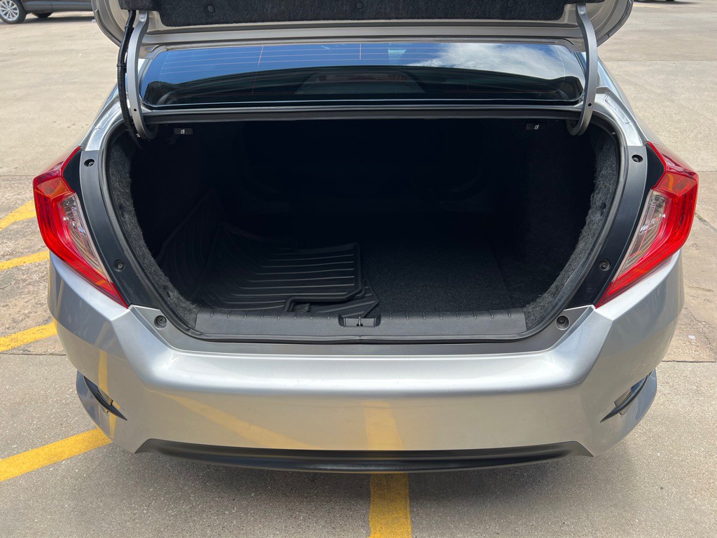 2016 Honda Civic Image 26