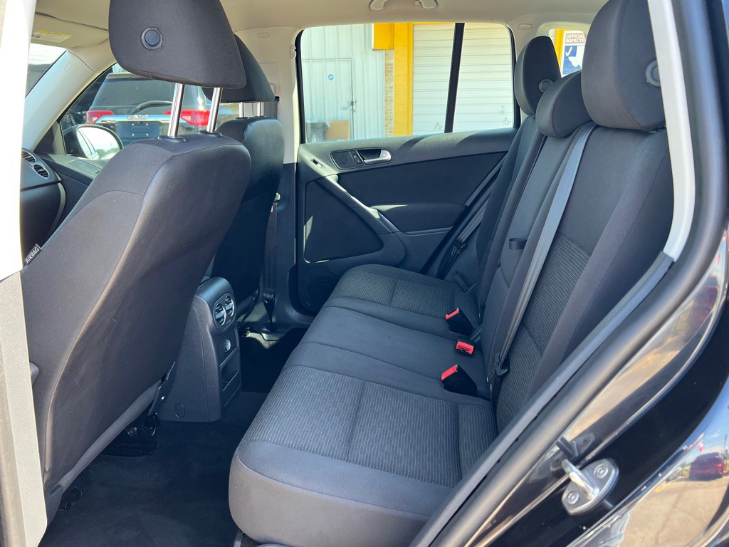 2018 Volkswagen Tiguan Image 17