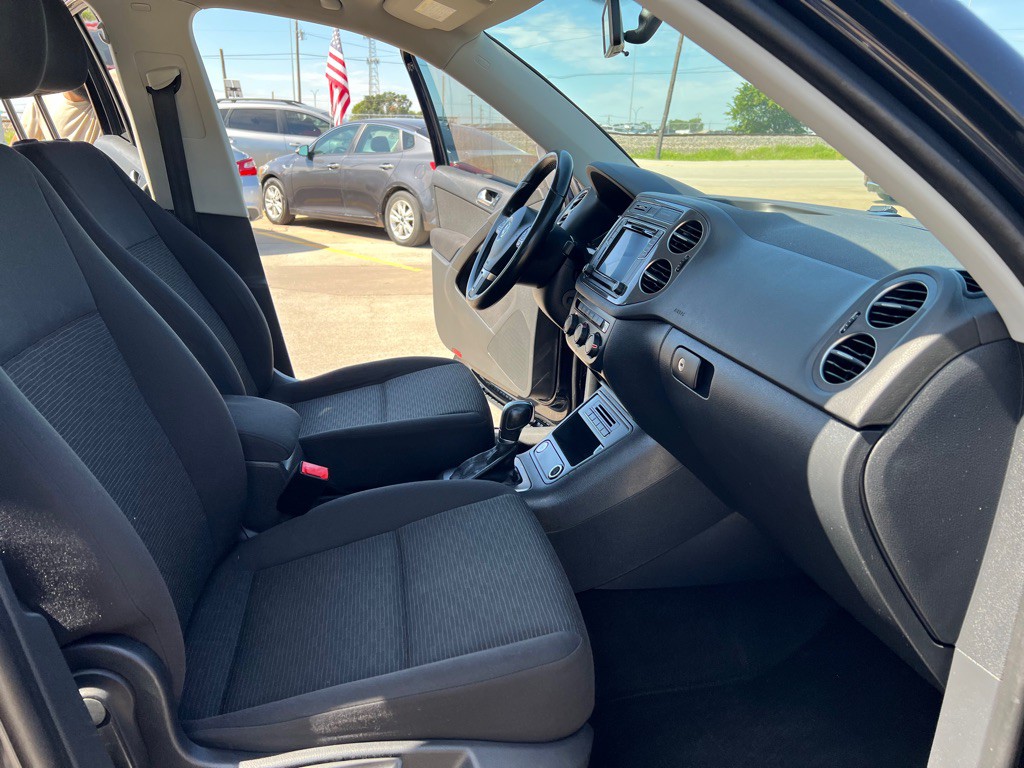2018 Volkswagen Tiguan Image 18