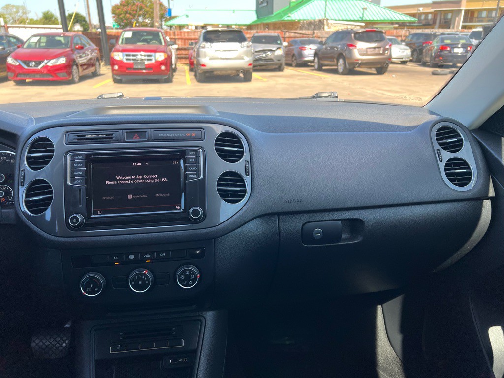 2018 Volkswagen Tiguan Image 24