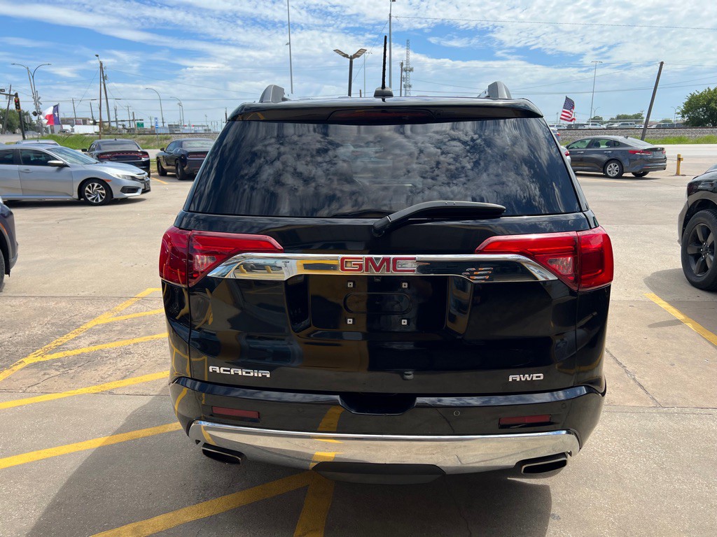 2017 GMC Acadia Image 5