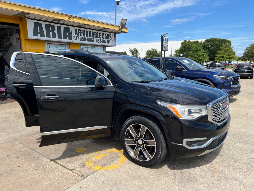 2017 GMC Acadia Image 7