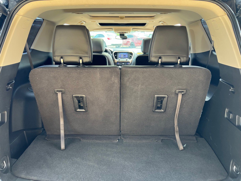 2017 GMC Acadia Image 11