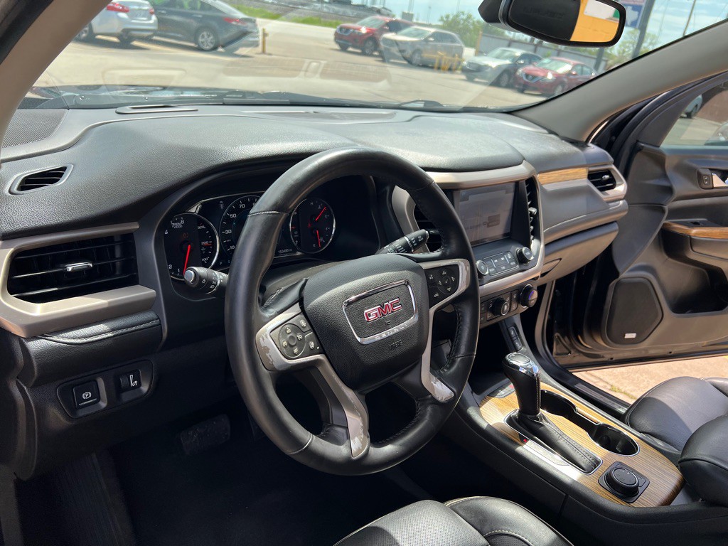 2017 GMC Acadia Image 22