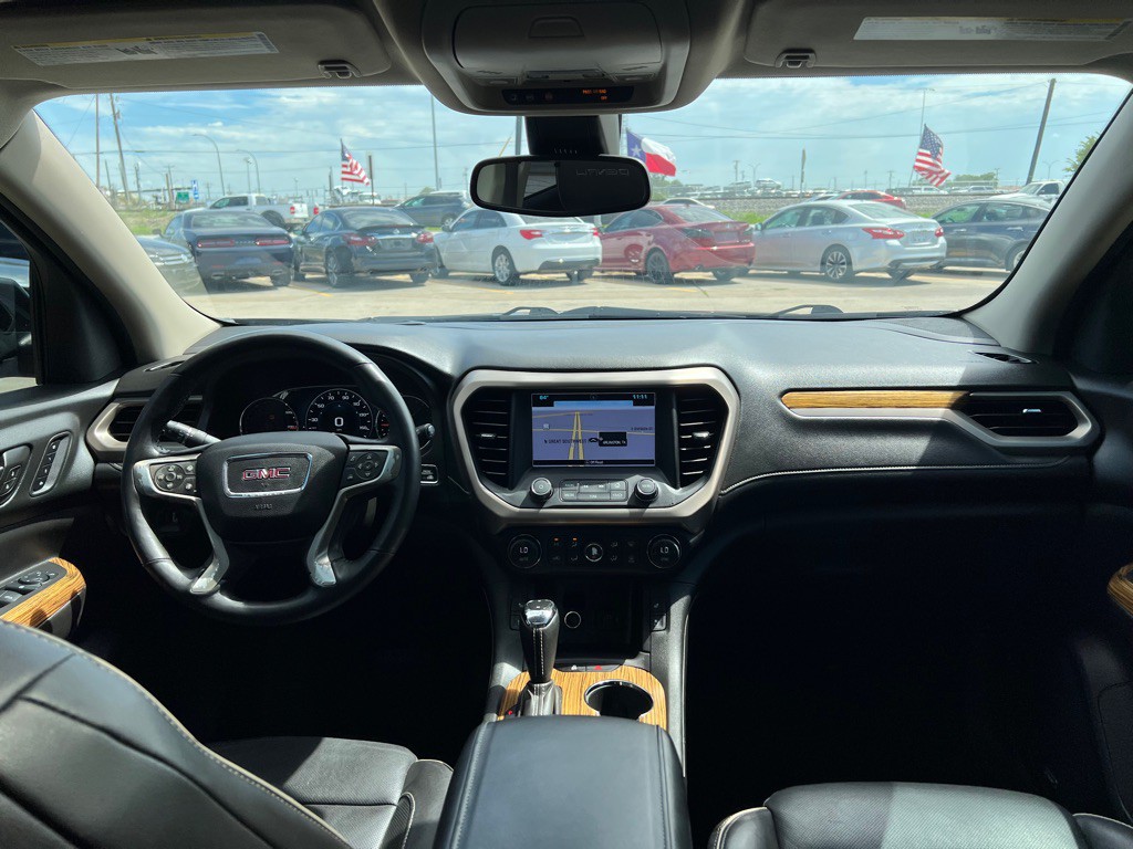 2017 GMC Acadia Image 24