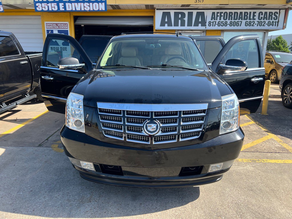 2011 Cadillac Escalade Image 8