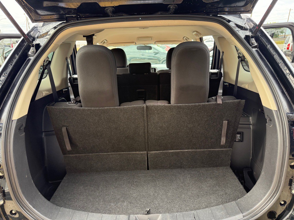 2017 Mitsubishi Outlander Image 15