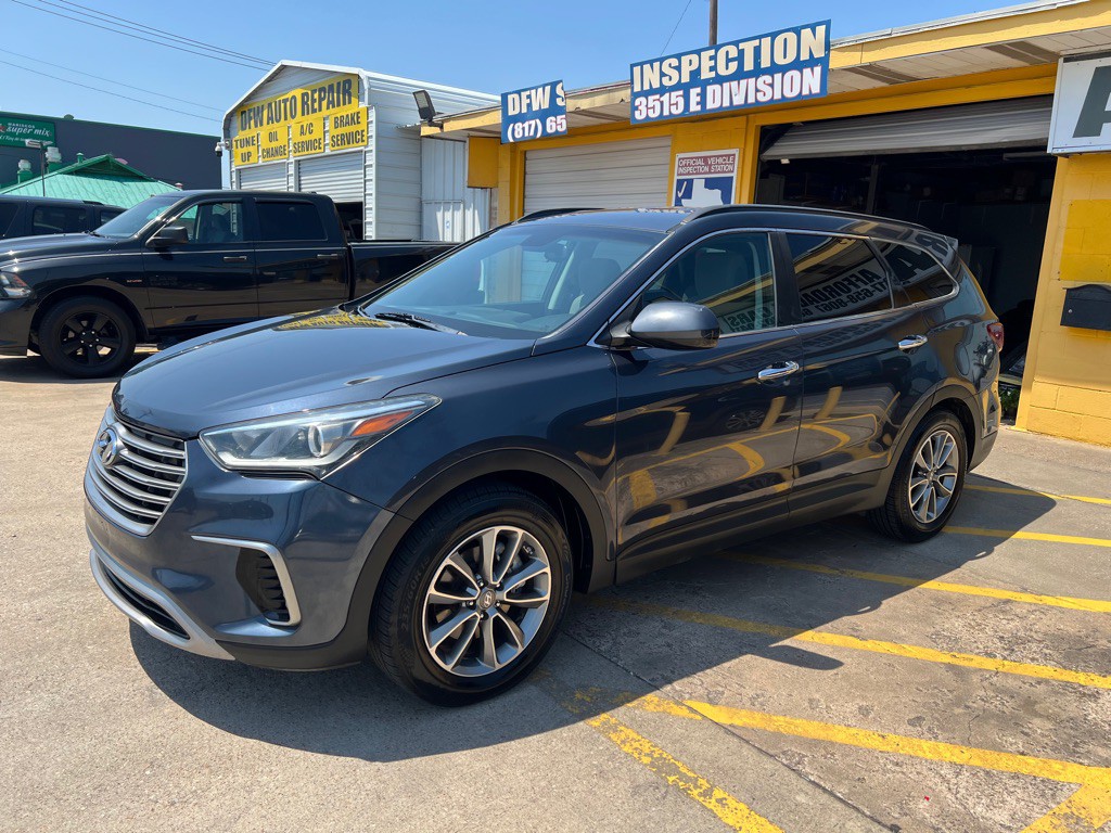 2017 Hyundai Santa Fe Image 3
