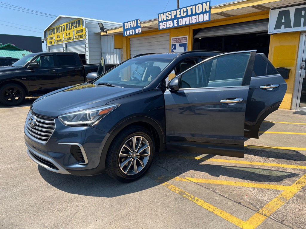 2017 Hyundai Santa Fe Image 9