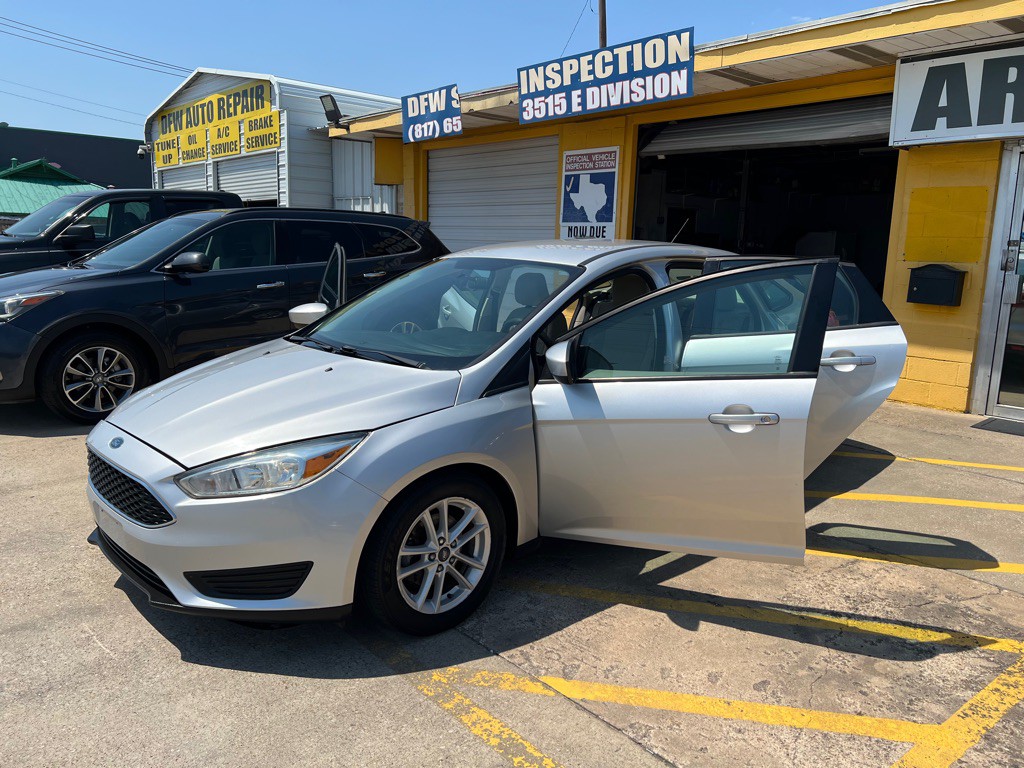 2018 Ford Focus Image 9