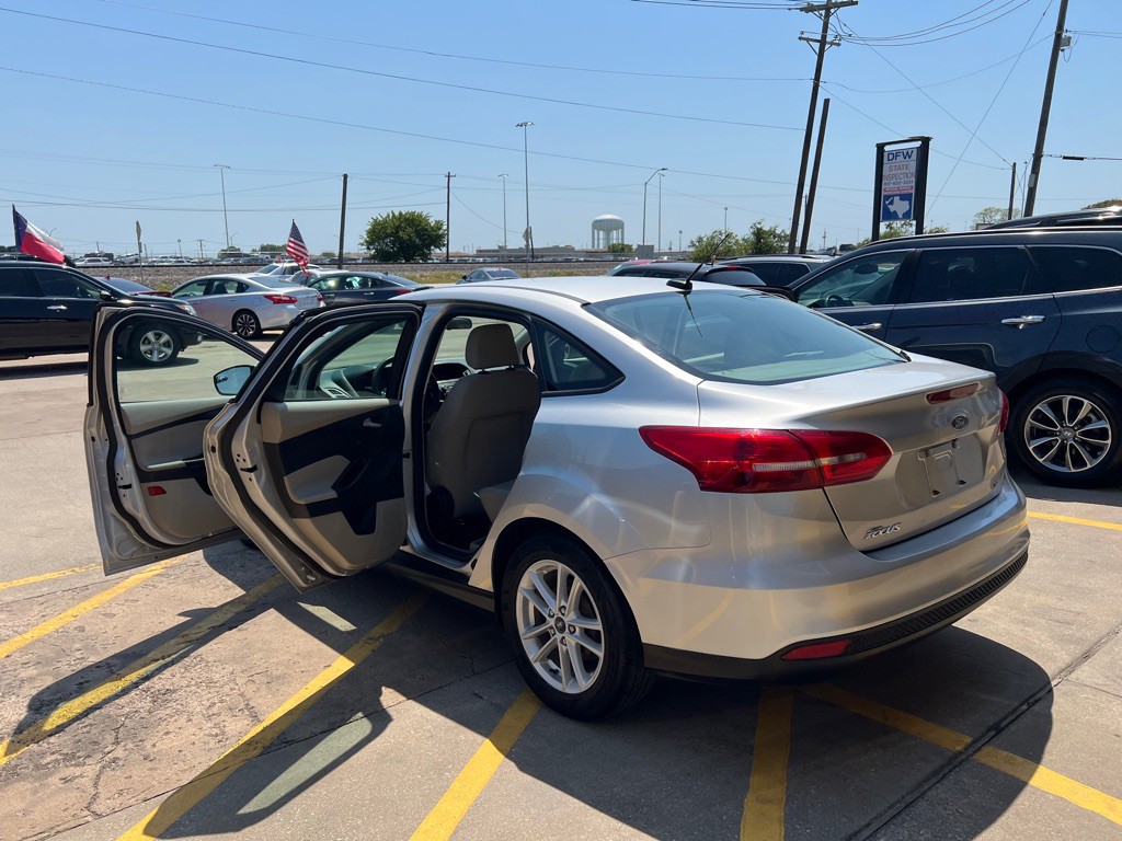 2018 Ford Focus Image 10