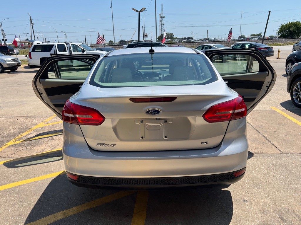 2018 Ford Focus Image 11