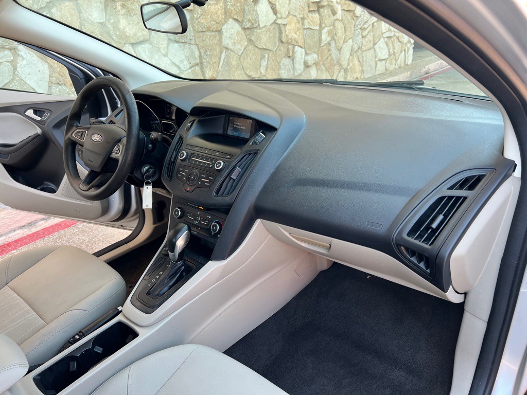 2018 Ford Focus Image 14